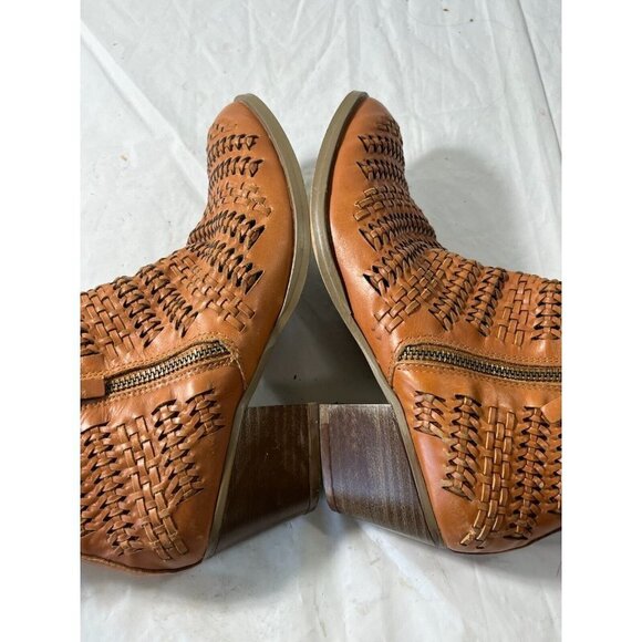 GAP Womens Woven Leather Ankle Bootie 8 British Tan Stacked Mid Heel Boho - Picture 7 of 12